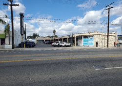 6027 1/2 Reseda Boulevard Property Image