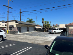 5425 1/2 Reseda Boulevard Property Image