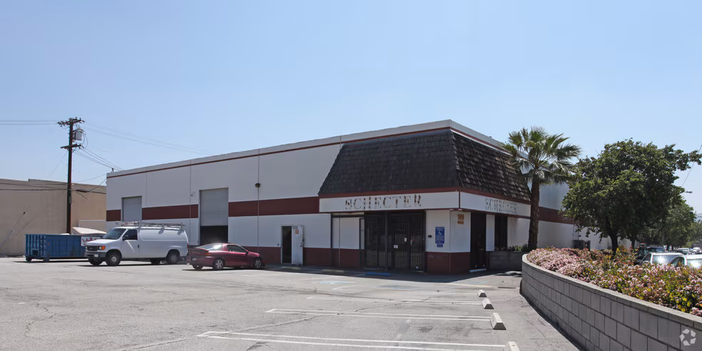 7252 Woodley Avenue, Van Nuys, Ca 91406 Property Image
